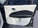 Thumbnail of 2021 Diamond Black Crystal Pearlcoat Jeep Compass