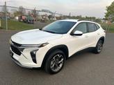 Thumbnail of 2024 White Chevrolet Trax