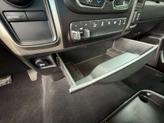 Thumbnail of 2018 Brilliant Black Crystal Pearlcoat RAM 2500