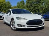 Photo of 2016 White Tesla Model S