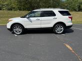 Thumbnail of 2015 White Ford Explorer