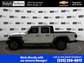 Thumbnail of 2022 White Jeep Gladiator