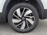 Thumbnail of 2025 Pure White Volkswagen Atlas