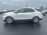 Thumbnail of 2018 Iridescent Pearl Tricoat Chevrolet Equinox