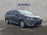 Thumbnail of 2019 Granite Crystal Metallic Clearcoat Chrysler Pacifica