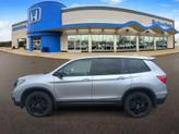 Thumbnail of 2021 Lunar Silver Metallic Honda Passport
