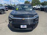Thumbnail of 2026 Mosaic Black Metallic Chevrolet Traverse