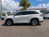 Thumbnail of 2016 White Toyota Highlander
