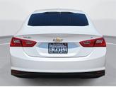 Thumbnail of 2018 Iridescent Pearl Tricoat Chevrolet Malibu