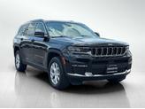 Photo of 2022 Diamond Black Crystal Pearlcoat Jeep Grand Cherokee L