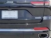 Thumbnail of 2022 Diamond Black Crystal Pearlcoat Jeep Grand Cherokee