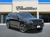 Photo of 2022 Diamond Black Crystal Pearlcoat Jeep Grand Cherokee