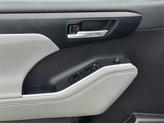 Thumbnail of 2022 Gray Toyota Highlander