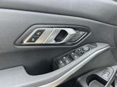 Thumbnail of 2019 Black Sapphire Metallic BMW 330