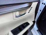 Thumbnail of 2017 Eminent White Pearl Lexus ES 350