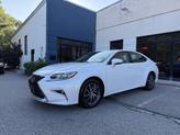 Thumbnail of 2017 Eminent White Pearl Lexus ES 350