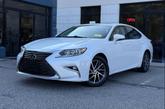 Thumbnail of 2017 Eminent White Pearl Lexus ES 350