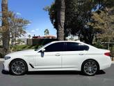 Thumbnail of 2020 Alpine White BMW 530e