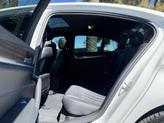 Thumbnail of 2020 Alpine White BMW 530e