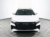 Thumbnail of 2022 Glacier White Metallic Audi e-tron