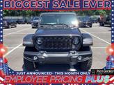 Thumbnail of 2025 Granite Crystal Clearcoat Metallic Jeep Wrangler
