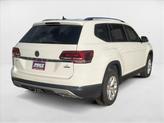 Thumbnail of 2018 Pure White Volkswagen Atlas
