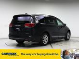 Thumbnail of 2019 Black Chrysler Pacifica