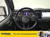 Thumbnail of 2022 White Jeep Gladiator