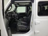 Thumbnail of 2022 White Jeep Gladiator