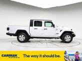 Thumbnail of 2022 White Jeep Gladiator