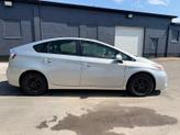 Thumbnail of 2014 Classic Silver Metallic Toyota Prius