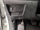 Thumbnail of 2014 White Nissan Pathfinder
