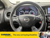 Thumbnail of 2014 White Nissan Pathfinder