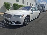 Thumbnail of 2018 White Platinum Tri-Coat Metallic Lincoln Continental