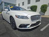 Thumbnail of 2018 White Platinum Tri-Coat Metallic Lincoln Continental