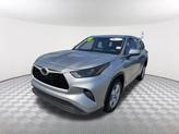 Thumbnail of 2023 Celestial Silver Metallic Toyota Highlander