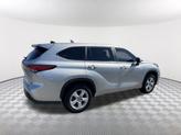 Thumbnail of 2023 Celestial Silver Metallic Toyota Highlander