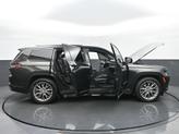 Thumbnail of 2022 Rocky Mountain Pearlcoat Jeep Grand Cherokee L