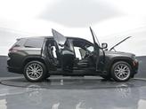Thumbnail of 2022 Rocky Mountain Pearlcoat Jeep Grand Cherokee L