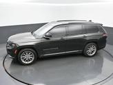 Thumbnail of 2022 Rocky Mountain Pearlcoat Jeep Grand Cherokee L