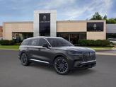 Thumbnail of 2025 Infinite Black Metallic Clearcoat Lincoln Aviator