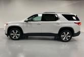 Thumbnail of 2018 Iridescent Pearl Tricoat Chevrolet Traverse