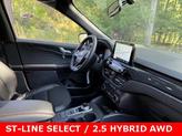 Thumbnail of 2025 Agate Black Metallic Ford Escape
