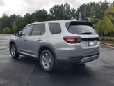 Thumbnail of 2025 Lunar Silver Metallic Honda Pilot