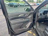 Thumbnail of 2025 Mosaic Black Metallic Chevrolet Traverse