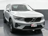 Thumbnail of 2025 Metallic Volvo XC40