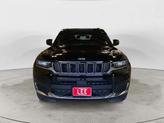 Thumbnail of 2025 Diamond Black Crystal Pearlcoat Jeep Grand Cherokee L