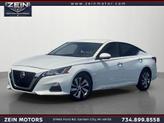 Photo of 2020 Glacier White Nissan Altima
