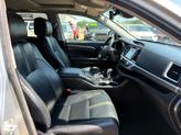Thumbnail of 2017 Silver Toyota Highlander