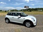 Photo of 2018 White MINI Hardtop